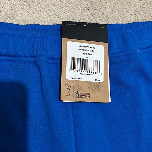 The North Face boys shorts - Picture 2 of 2
